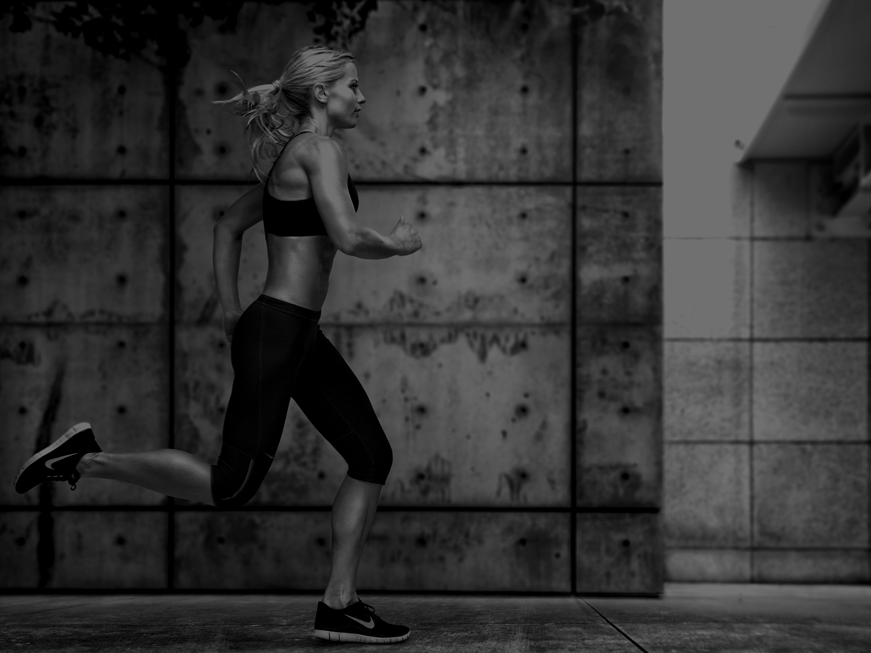 running FIT CLUB GYMS